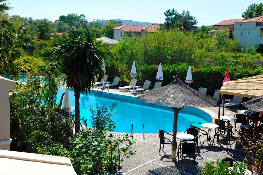 Ilena Hotel Ахарави Экстерьер фото